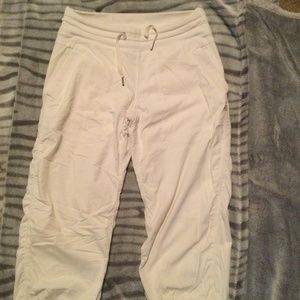 Lululemon studio capris size 4
